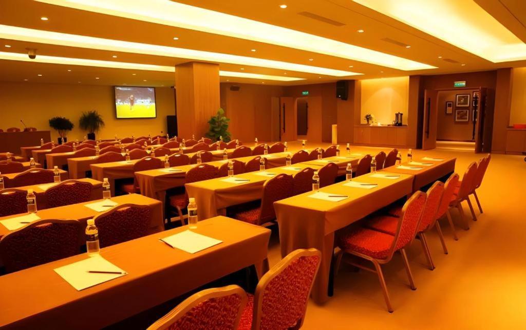 Wyndham Garden Hotel Линшуй Экстерьер фото